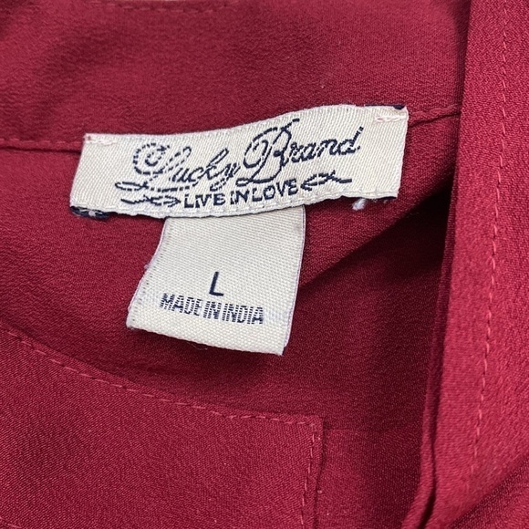 LUCKY BRAND Burgundy Sleeveless Blouse Tie Neck Size Large Business Career - Picture 3 of 3